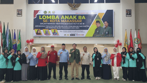 Anak-anak dan peserta lomba RA di Makassar dalam acara HUT RI ke-81.